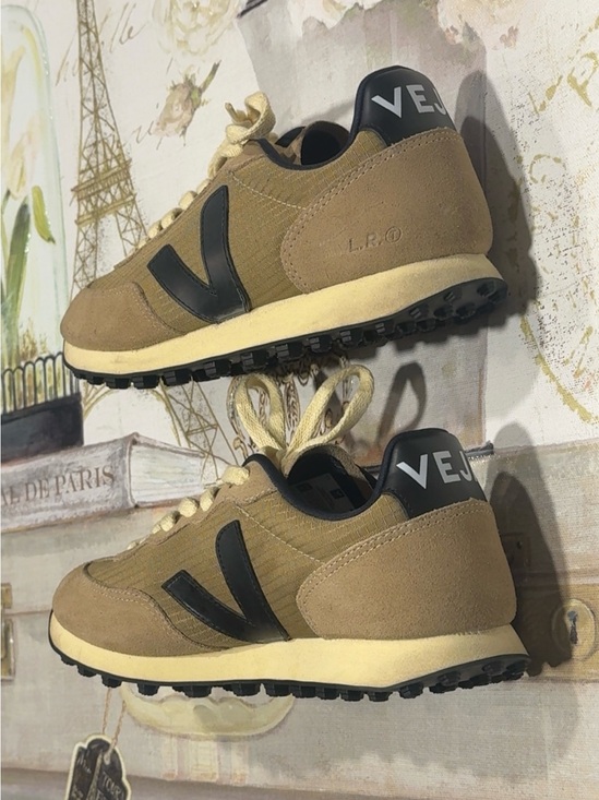 Veja Rio Branco Sneakers Size 7